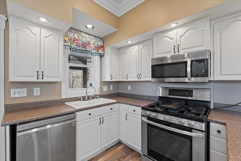 Tiny photo for 1517 9 Avenue, Rock Island, IL 61021 (MLS # 12603685)