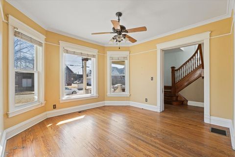 Tiny photo for 1517 9 Avenue, Rock Island, IL 61021 (MLS # 12603685)