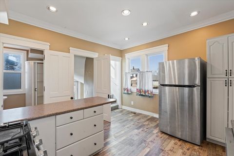 Tiny photo for 1517 9 Avenue, Rock Island, IL 61021 (MLS # 12603685)