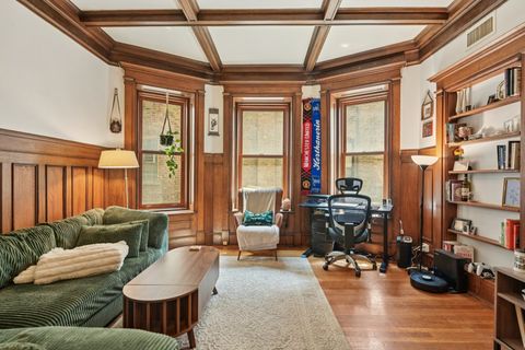 Tiny photo for 559 W Surf Street #205, Chicago, IL 60657 (MLS # 12431838)