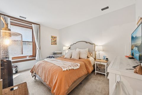 Tiny photo for 559 W Surf Street #205, Chicago, IL 60657 (MLS # 12431838)