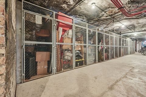 Tiny photo for 559 W Surf Street #205, Chicago, IL 60657 (MLS # 12431838)