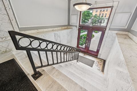 Tiny photo for 559 W Surf Street #205, Chicago, IL 60657 (MLS # 12431838)