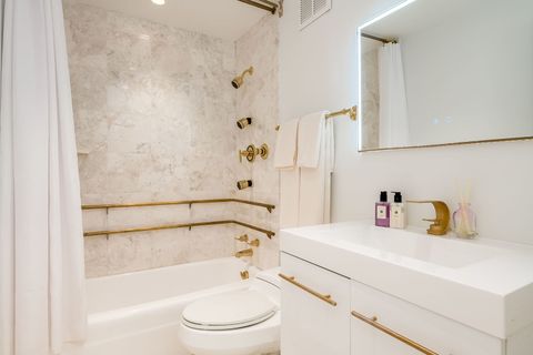Tiny photo for 175 E Delaware Place #5801-02, Chicago, IL 60611 (MLS # 12509715)