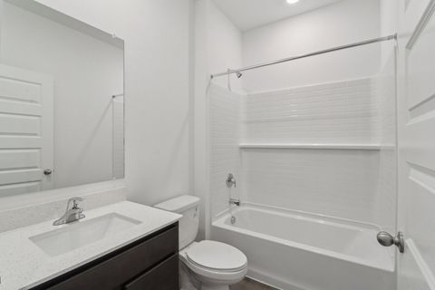 Tiny photo for 1091 Savannah Lane, Pingree Grove, IL 60140 (MLS # 12498486)
