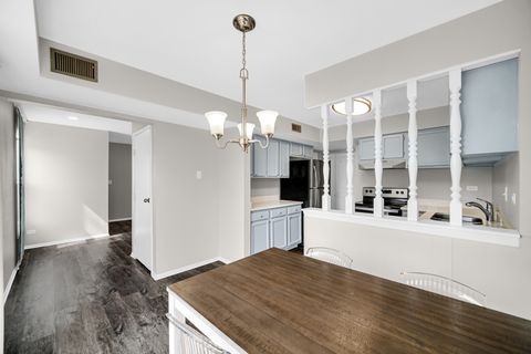 Tiny photo for 611 Kendall Court, Schaumburg, IL 60194 (MLS # 12628435)