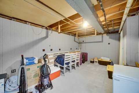 Tiny photo for 611 Kendall Court, Schaumburg, IL 60194 (MLS # 12628435)