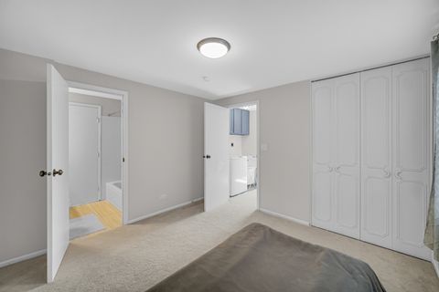 Tiny photo for 611 Kendall Court, Schaumburg, IL 60194 (MLS # 12628435)