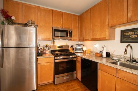Tiny photo for 1146 Ontario Street #1E, Oak Park, IL 60302 (MLS # 12575228)