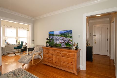 Tiny photo for 1146 Ontario Street #1E, Oak Park, IL 60302 (MLS # 12575228)