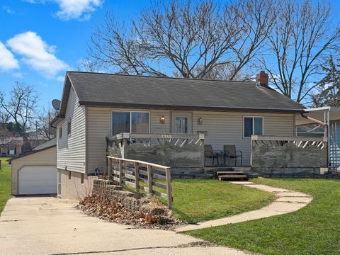 Photo of 1245 W Violet Street, Freeport, IL 61032 (MLS # 12577706)