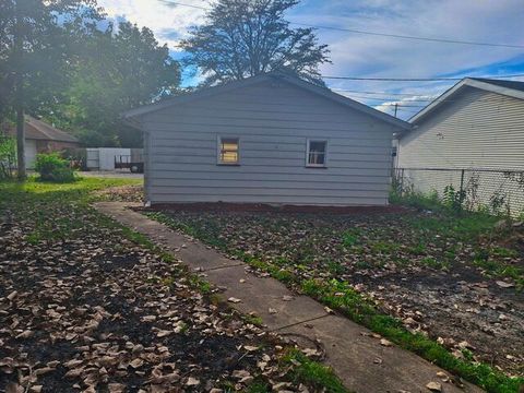 Tiny photo for 124 S Everett Street, Streator, IL 61364 (MLS # 12481358)