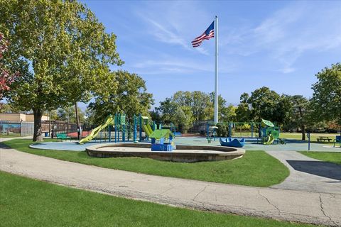 Tiny photo for 1803 Balmoral Avenue, Westchester, IL 60154 (MLS # 12586763)