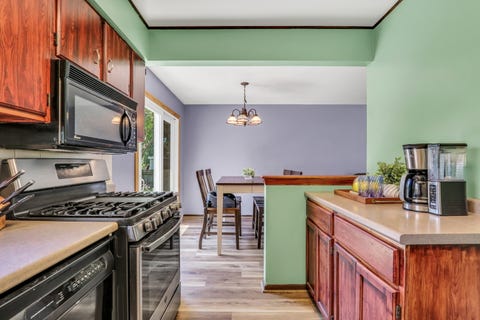 Tiny photo for 2420 SE Thornwood Drive, Lindenhurst, IL 60046 (MLS # 12702598)