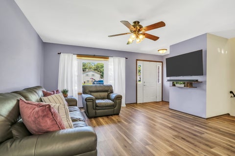Tiny photo for 2420 SE Thornwood Drive, Lindenhurst, IL 60046 (MLS # 12702598)