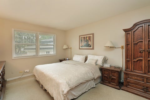 Tiny photo for 133 Burr Oak Court, Deerfield, IL 60015 (MLS # 12678451)
