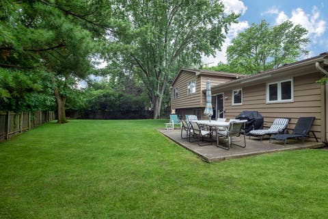 Tiny photo for 133 Burr Oak Court, Deerfield, IL 60015 (MLS # 12678451)