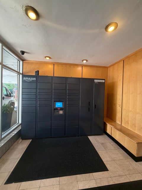 Tiny photo for 6118 N Sheridan Road #501, Chicago, IL 60660 (MLS # 12715990)