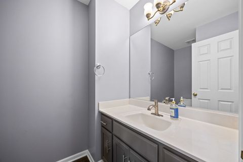 Tiny photo for 719 Pinecreek Drive, North Aurora, IL 60542 (MLS # 12485891)