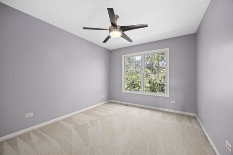 Tiny photo for 719 Pinecreek Drive, North Aurora, IL 60542 (MLS # 12485891)