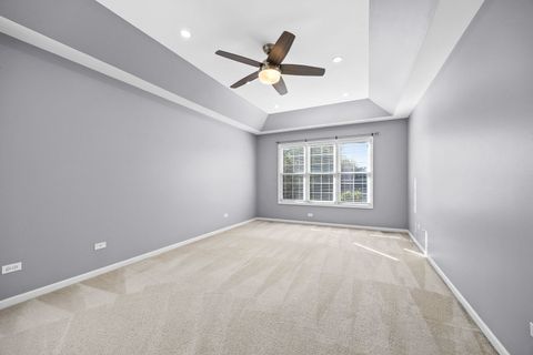 Tiny photo for 719 Pinecreek Drive, North Aurora, IL 60542 (MLS # 12485891)