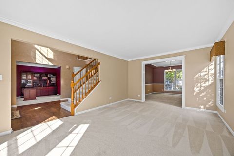 Tiny photo for 719 Pinecreek Drive, North Aurora, IL 60542 (MLS # 12485891)
