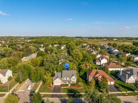 Tiny photo for 719 Pinecreek Drive, North Aurora, IL 60542 (MLS # 12485891)