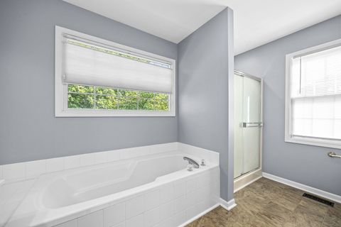 Tiny photo for 719 Pinecreek Drive, North Aurora, IL 60542 (MLS # 12485891)