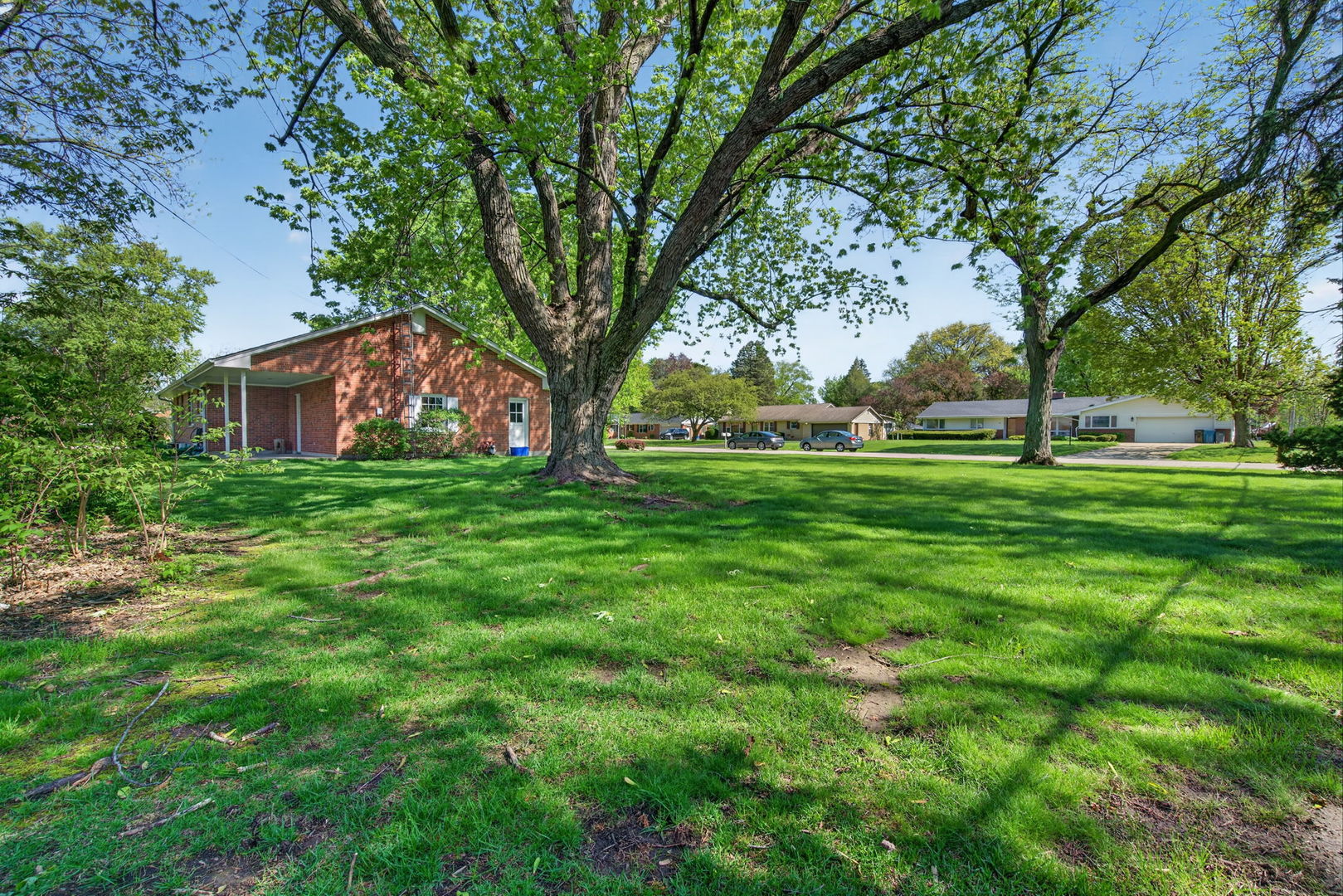 2275 Garden Road