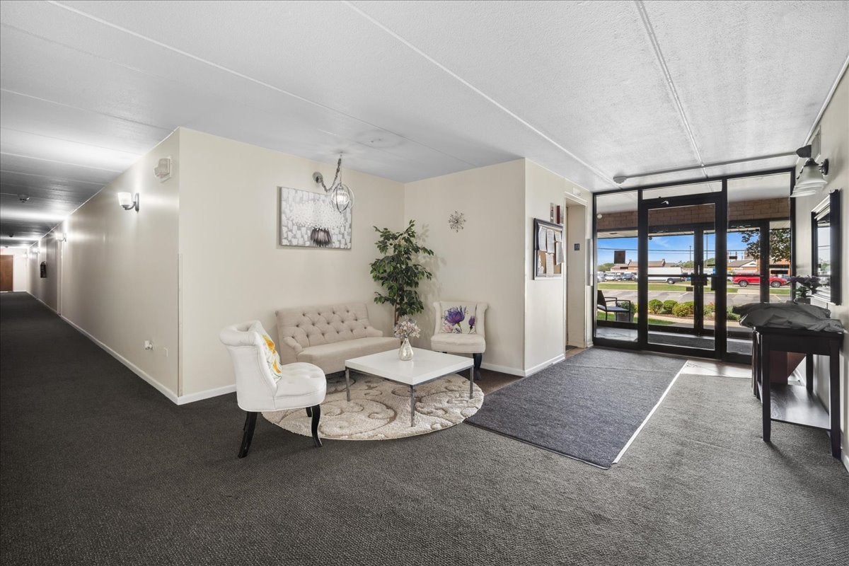 130 E Grand Avenue 108