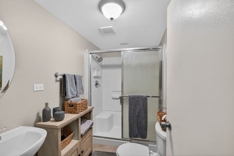 Tiny photo for 4615 W GRACE Street, Chicago, IL 60641 (MLS # 12577652)