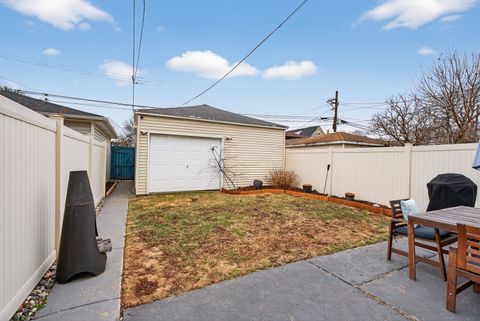 Tiny photo for 4615 W GRACE Street, Chicago, IL 60641 (MLS # 12577652)