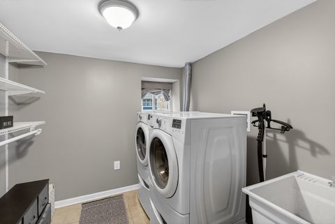 Tiny photo for 4615 W GRACE Street, Chicago, IL 60641 (MLS # 12577652)