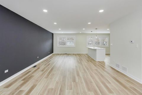 Tiny photo for 123 Kainer Avenue, Barrington, IL 60010 (MLS # 12553710)