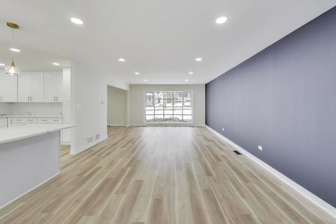 Tiny photo for 123 Kainer Avenue, Barrington, IL 60010 (MLS # 12553710)