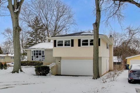 Tiny photo for 123 Kainer Avenue, Barrington, IL 60010 (MLS # 12553710)