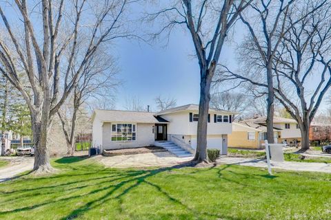 Tiny photo for 123 Kainer Avenue, Barrington, IL 60010 (MLS # 12553710)