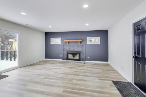 Tiny photo for 123 Kainer Avenue, Barrington, IL 60010 (MLS # 12553710)