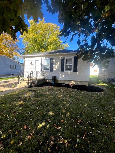 Photo of 914 E Benton Street, Morris, IL 60450 (MLS # 12452510) Photo of 914 E Benton Street, Morris, IL 60450 (MLS # 12452510)