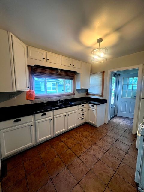 Tiny photo for 914 E Benton Street, Morris, IL 60450 (MLS # 12452510)