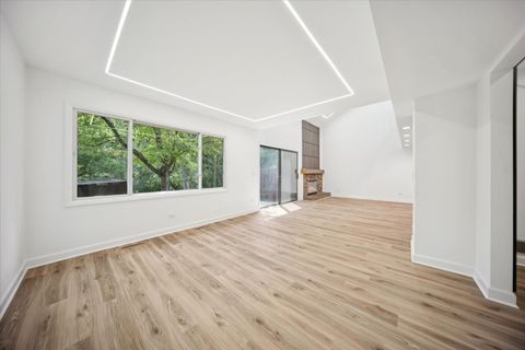 Tiny photo for Crystal Lake, IL 60014 (MLS # 12632477)