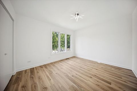 Tiny photo for Crystal Lake, IL 60014 (MLS # 12632477)