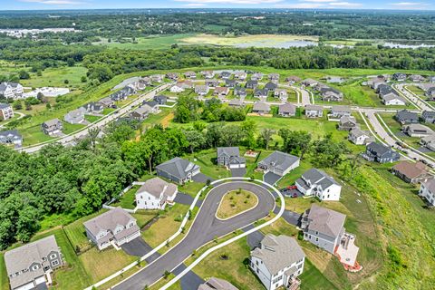 Tiny photo for 1170 Overhill Court, Crystal Lake, IL 60012 (MLS # 12417738)