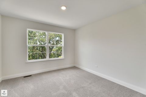 Tiny photo for 1170 Overhill Court, Crystal Lake, IL 60012 (MLS # 12417738)