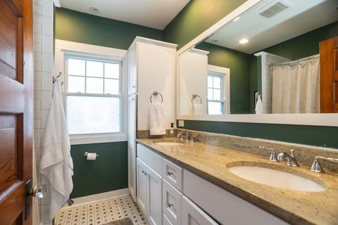 Tiny photo for 415 N HARVEY Avenue, Oak Park, IL 60302 (MLS # 12548261)