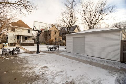 Tiny photo for 415 N HARVEY Avenue, Oak Park, IL 60302 (MLS # 12548261)