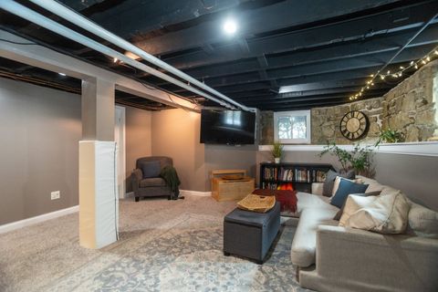 Tiny photo for 415 N HARVEY Avenue, Oak Park, IL 60302 (MLS # 12548261)