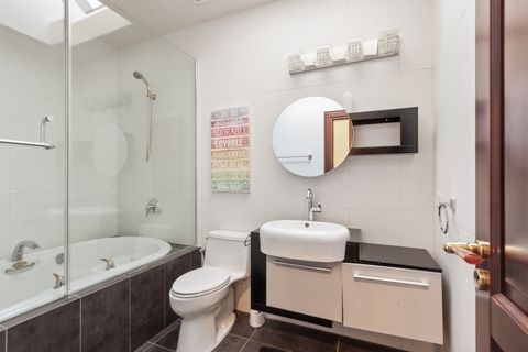 Tiny photo for 15 Terra Vita Court, South Barrington, IL 60010 (MLS # 12609214)