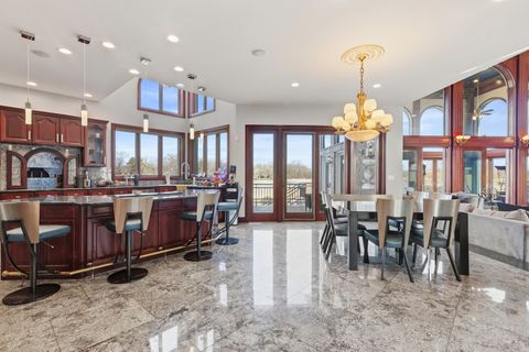 Tiny photo for 15 Terra Vita Court, South Barrington, IL 60010 (MLS # 12609214)