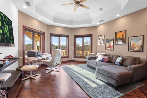 Tiny photo for 15 Terra Vita Court, South Barrington, IL 60010 (MLS # 12609214)